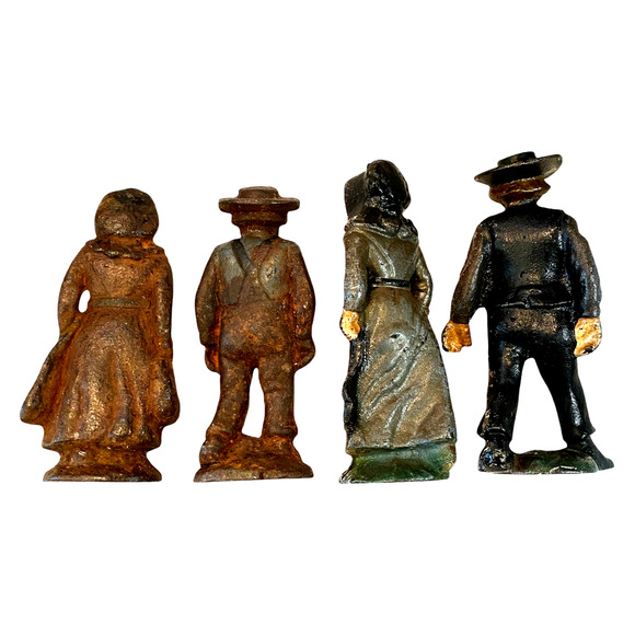 Vintage 1940-50's Cast Iron Amish Figurines - Set of 4 - A286 - Picture 7 of 13